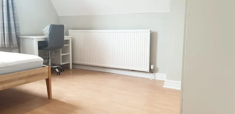 4 Bed // 2 Bath // Student House // Aug 2026 - Image 7